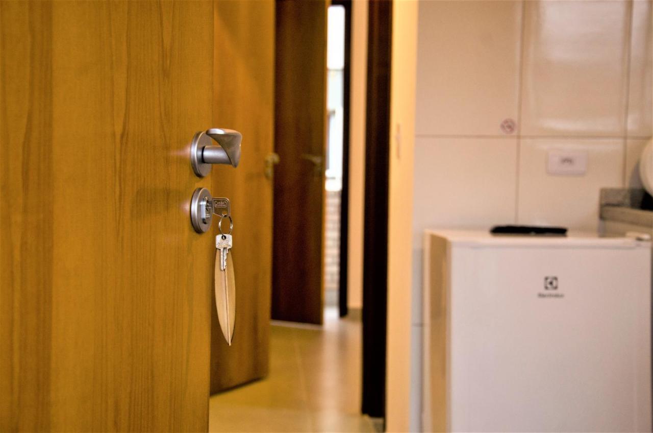 Vila Lorenzi & Apartamentos อูบาตูบา ภายนอก รูปภาพ