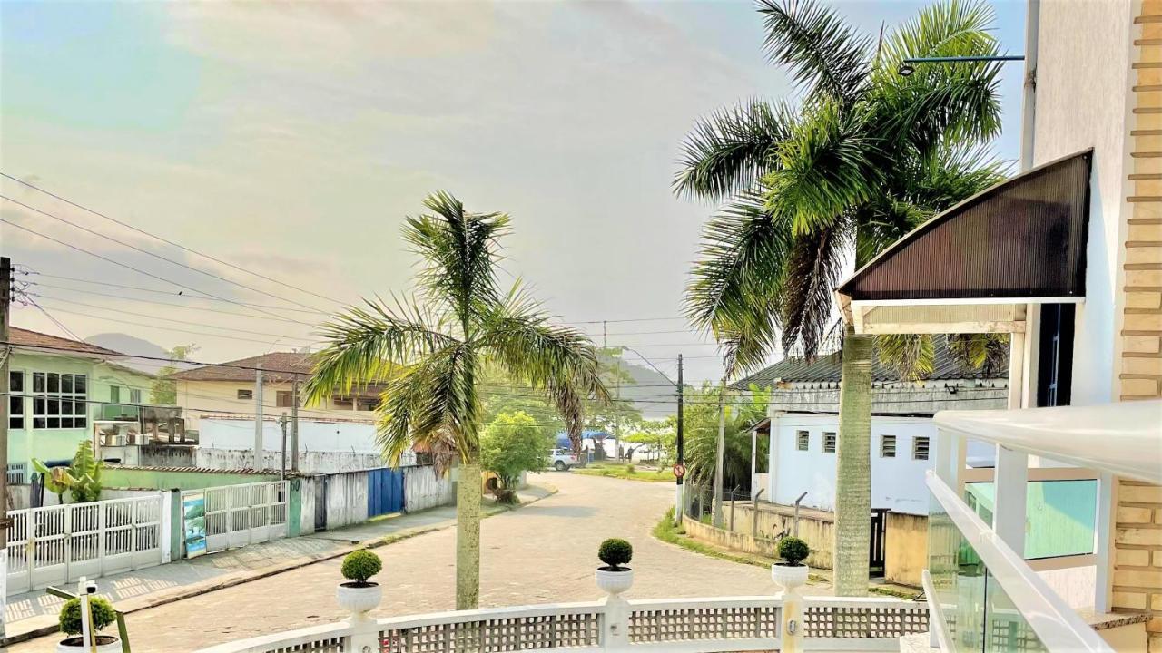 Vila Lorenzi & Apartamentos อูบาตูบา ภายนอก รูปภาพ
